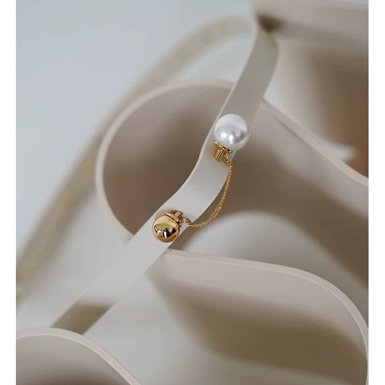 Pearl and Chain