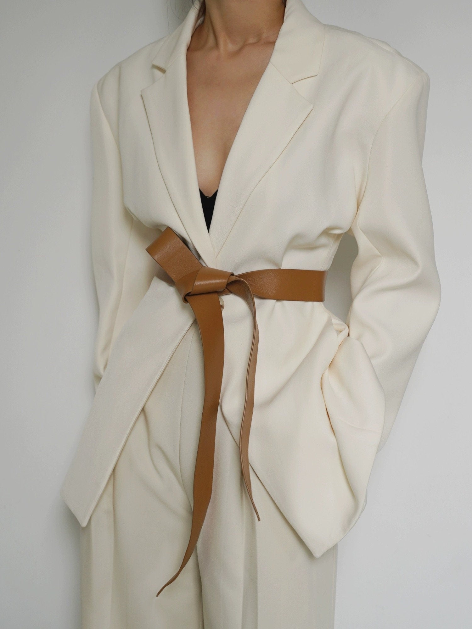 Knotted Top Grain Leather Belt: Wide Wrap Style